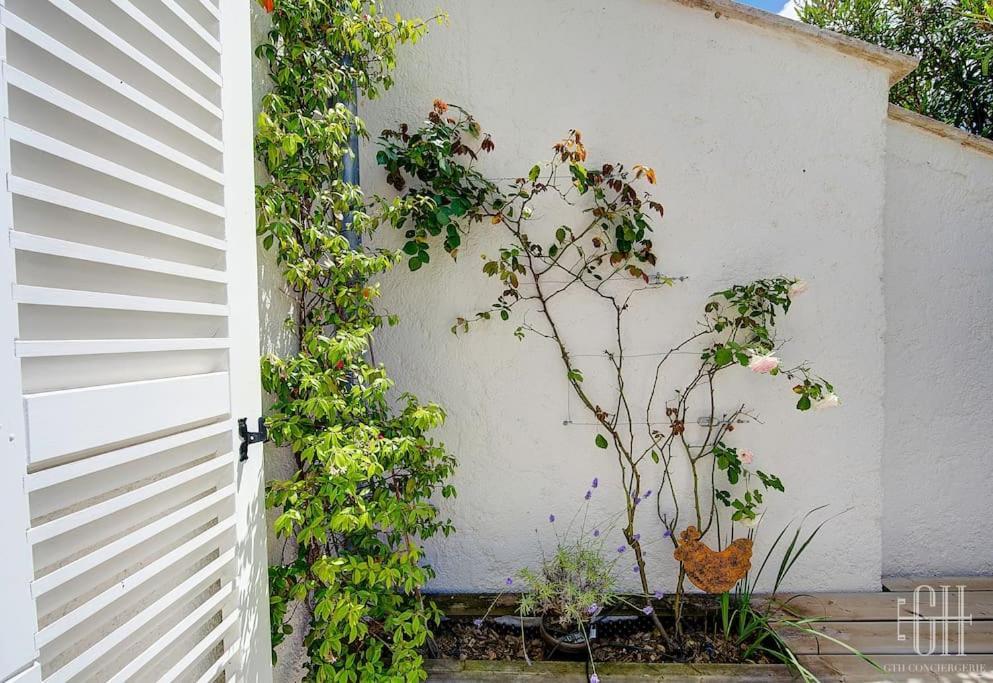 La Capucine - Hopital Bretonneau Apartment Tours Ngoại thất bức ảnh